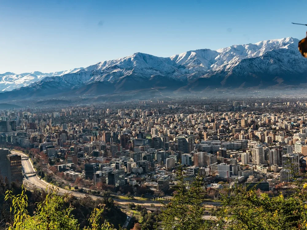 Santiago e a Cordilheira dos Andes