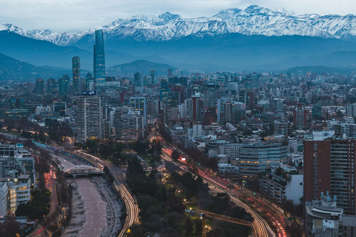 Santiago e os Andes