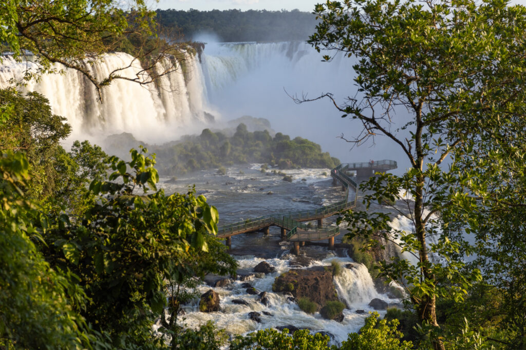 Entardecer nas Cataratas de Foz do Iguaçu